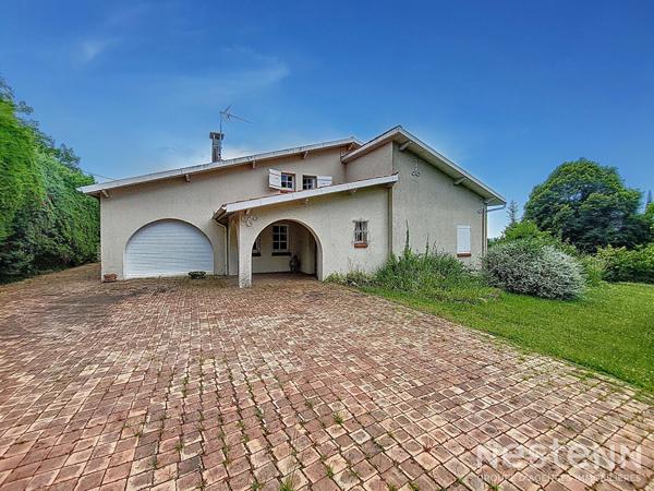 A Vendre Maison de 131 m² habitable de plain-pied avec garage et jardin dans un hameau