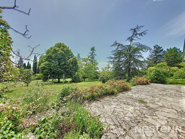 A Vendre Maison de 131 m² habitable de plain-pied avec garage et jardin dans un hameau