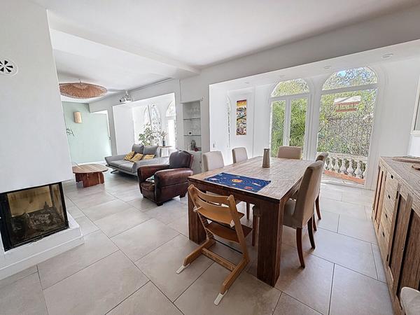 Maison T4 de 165 m² + Appartement Indépendant T2 Peymeinade Centre-Ville