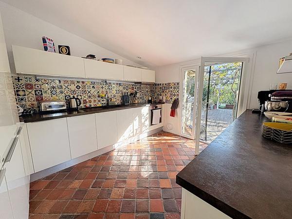 Maison T4 de 165 m² + Appartement Indépendant T2 Peymeinade Centre-Ville