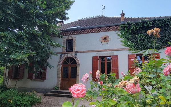 Maison à vendre    5 pièces •  Moissac