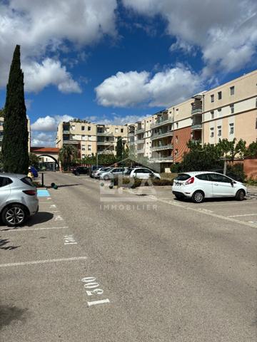 Saint-Estève - Appartement 3 pièces avec balcon et deux places de parking