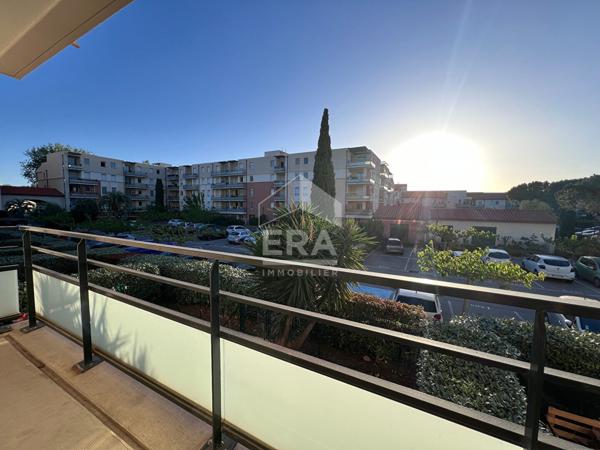 Saint-Estève - Appartement 3 pièces avec balcon et deux places de parking