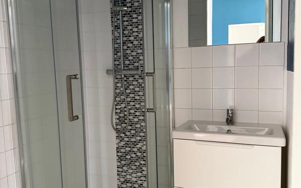 Appartement à louer    2 pièces • 38 m2 Anzin