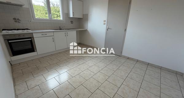 Location Maison 4 pièces 89.3 m² - Verneil-le-chétif 72360
