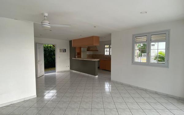 Maison à vendre    6 pièces • 160 m2 Sainte-Luce