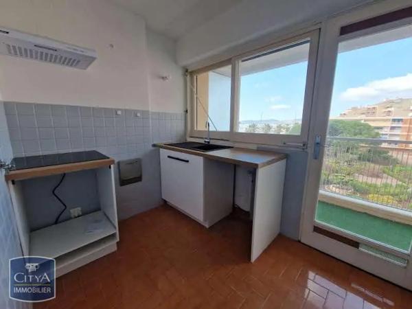 Appartement à louer 2 pièces 37.74m² Fréjus (83600)