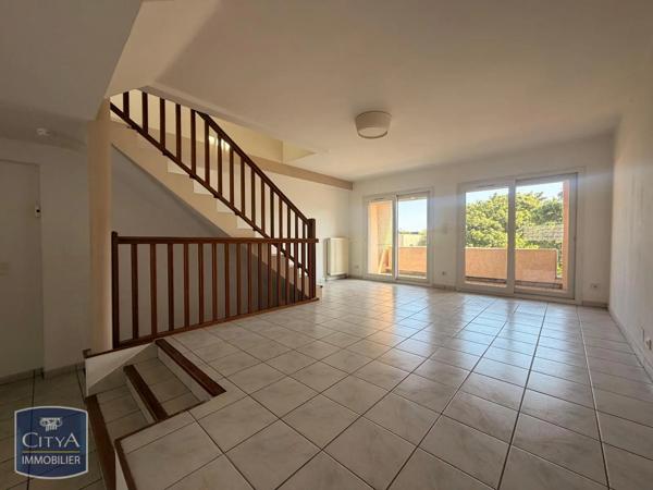 Maison à louer 4 pièces 78.17m² Villefranche-sur-Saône (69400)