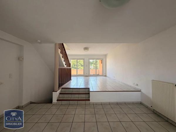 Maison à louer 4 pièces 78.17m² Villefranche-sur-Saône (69400)