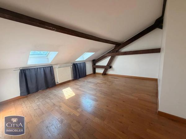 Maison à louer 4 pièces 78.17m² Villefranche-sur-Saône (69400)
