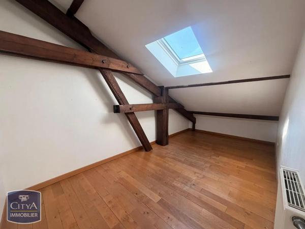 Maison à louer 4 pièces 78.17m² Villefranche-sur-Saône (69400)