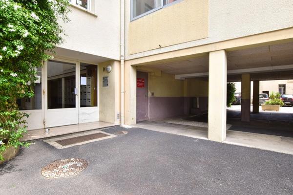 APPARTEMENT 5 PIECES 2 GARAGES VUE PANORAMIQUE