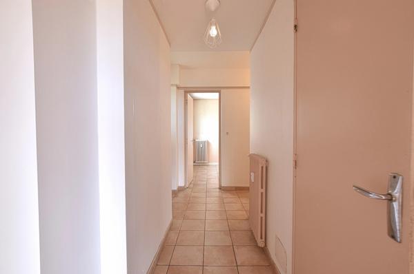 APPARTEMENT 5 PIECES 2 GARAGES VUE PANORAMIQUE
