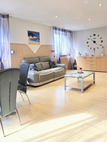 Maison de 272 m²