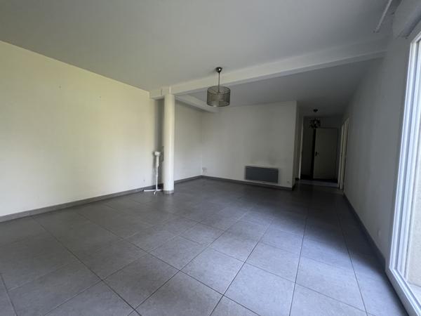 Appartement 3 pièce(s) 2 chambre(s) 73 m²