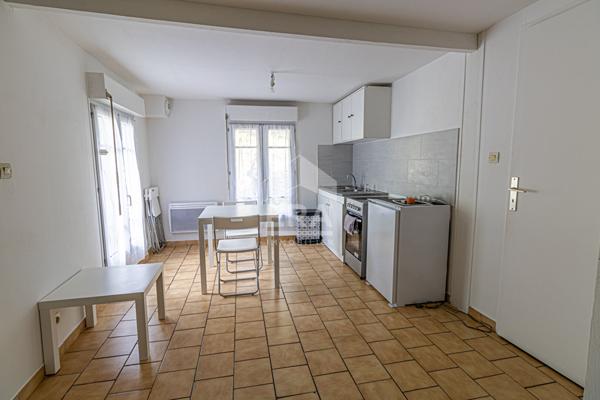 A vendre 2 appartements avec 2 place de parking saclas