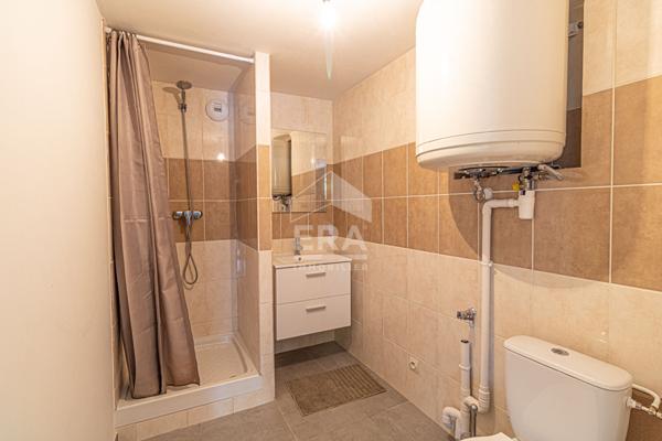 A vendre 2 appartements avec 2 place de parking saclas