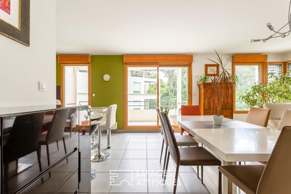 Appartement avec terrasse et triple garage