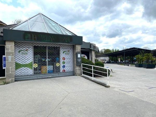 Local Commercial Plein Centre d Ville Malemort 295m2 Parking Malemort sur correze