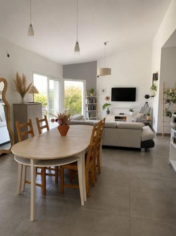 Maison 254 880 € Pradines 4 p 115 m² DPE D