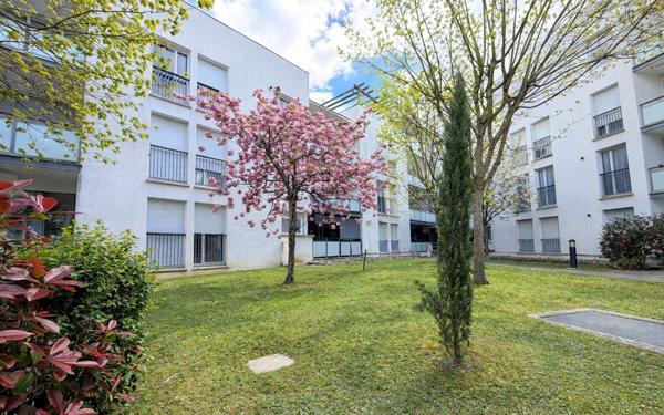 Appartement à vendre    2 pièces • 45 m2 Colomiers