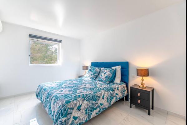 SAINT-TROPEZ APPARTEMENT 62 M2 1 CHAMBRE BALCON