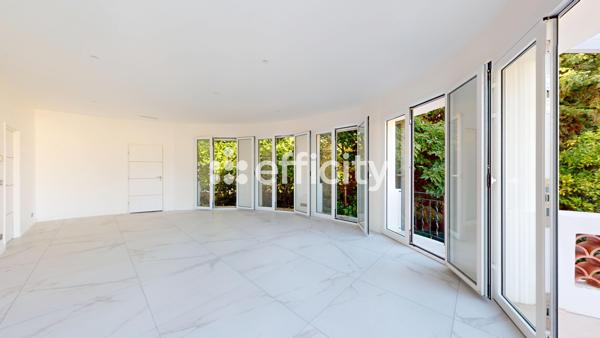 Maison 7 pièces - 260 m²