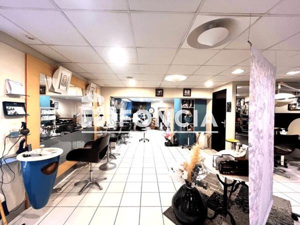 À vendre Local commercial 93.79 m² - Cholet 49300