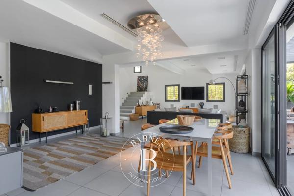 Marseille 8ème, Villa 4 Chambres -  186 m² à vendre