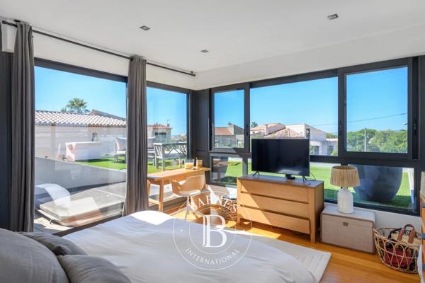 Marseille 8ème, Villa 4 Chambres -  186 m² à vendre