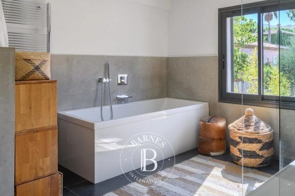 Marseille 8ème, Villa 4 Chambres -  186 m² à vendre
