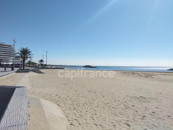 HERAULT (34) LA GRANDE MOTTE (34280) à vendre fonds de commerce de restaurant emplacement N°1 VUE MER 140 cvts..