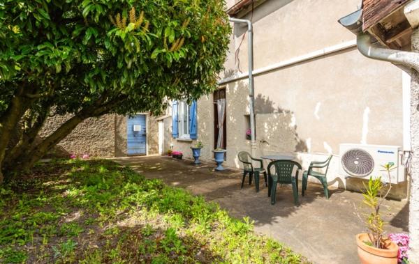 Vente Maison de ville avec 2 dépendances à rafraîchir Sainte-foy-les-lyon   