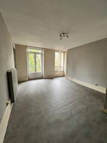 Ensemble immobilier : Maison + Immeuble de 3 appartements 245 500 €