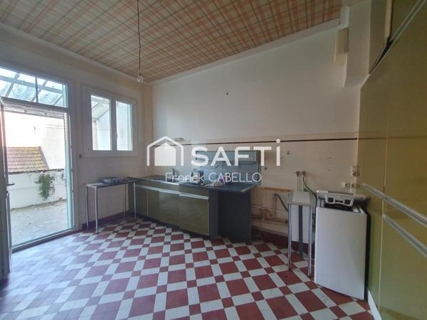 ENSEMBLE IMMOBILIER PLEIN CENTRE
