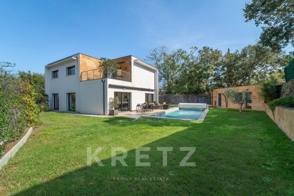 Superbe villa contemporaine avec piscine dans un domaine privé au coeur de la Vaunage