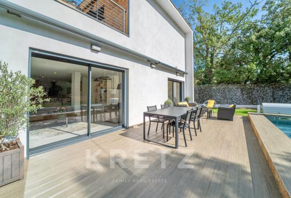 Superbe villa contemporaine avec piscine dans un domaine privé au coeur de la Vaunage