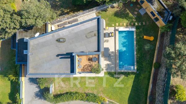 Superbe villa contemporaine avec piscine dans un domaine privé au coeur de la Vaunage
