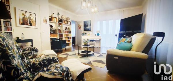 Maison traditionnelle 8 pièces de 193 m² à Melle (79500)