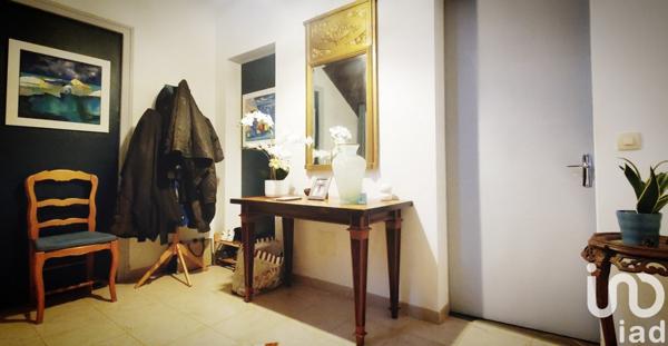 Maison traditionnelle 8 pièces de 193 m² à Melle (79500)