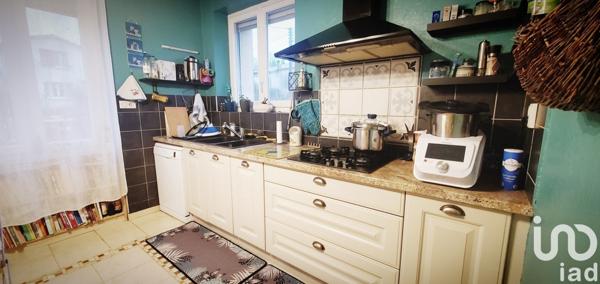 Maison traditionnelle 8 pièces de 193 m² à Melle (79500)