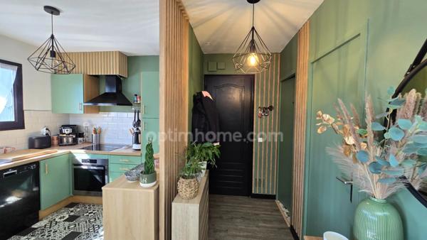 Maison de plain-pied à vendre, 6 pièces, avec piscine à LEOGNAN (33)