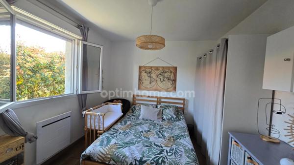 Maison de plain-pied à vendre, 6 pièces, avec piscine à LEOGNAN (33)