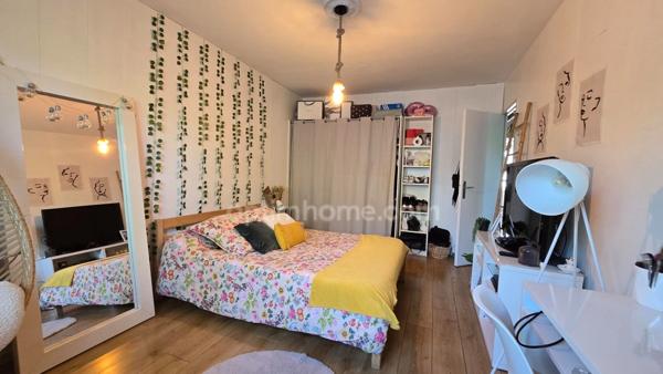 Maison de plain-pied à vendre, 6 pièces, avec piscine à LEOGNAN (33)