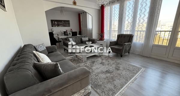 À vendre Appartement 4 pièces 69.44 m² - Vénissieux 69200