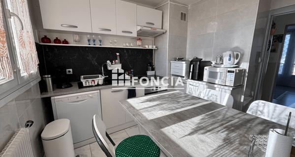 À vendre Appartement 4 pièces 69.44 m² - Vénissieux 69200