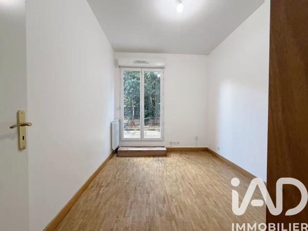 Location appartement 3 pièces 51 m² Villejuif