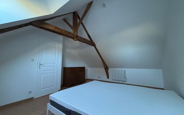 Maison à louer    4 pièces • 272 m2 Saint-Aubin-des-Châteaux