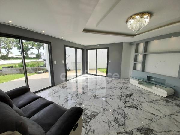 Maison à vendre Quimper (29000) surface habitable de 132.3 m2- 6 pièces - 5 chambres - 1 garage- terrain de 510 m2