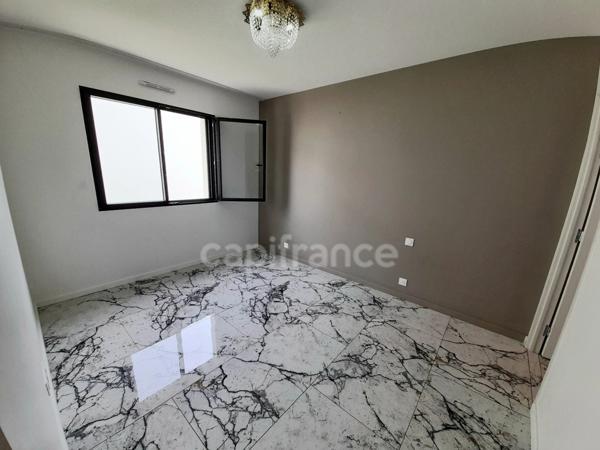 Maison à vendre Quimper (29000) surface habitable de 132.3 m2- 6 pièces - 5 chambres - 1 garage- terrain de 510 m2